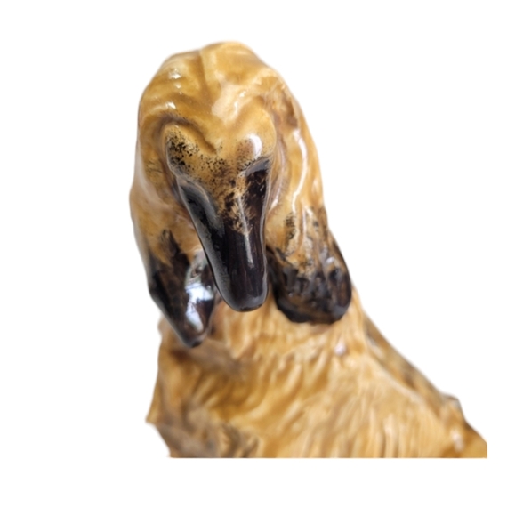 Designs in Clay Afganhound Looking Down at a Siamese Cat Signed by Donna Eddy - Picture 8 of 11